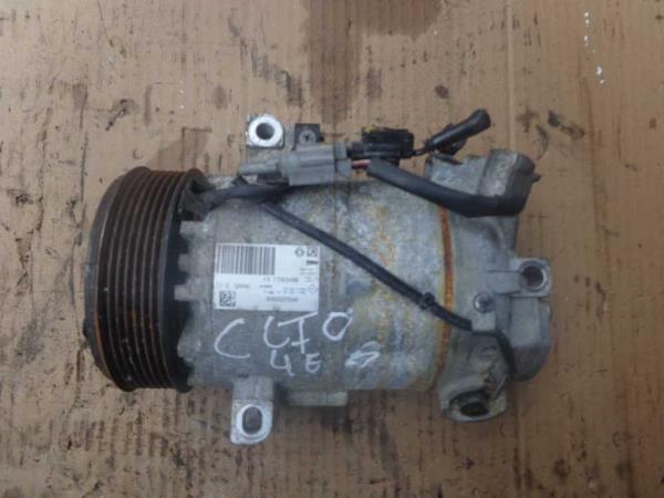 COMPRESSEUR DE CLIMATISATION RENAULT - Vue 1